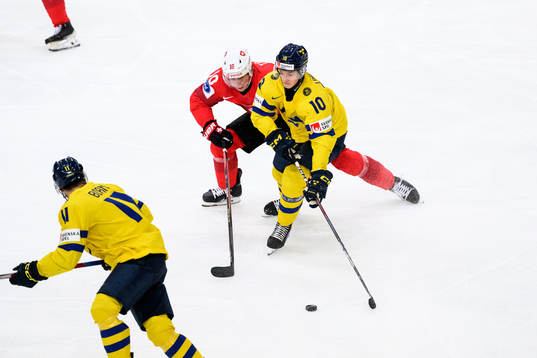 Jonas Taibel of Switzerland and Fabian Wagner of Sweden
