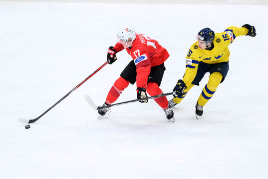 Miles Muller of Switzerland and David Edstrom of Sweden
