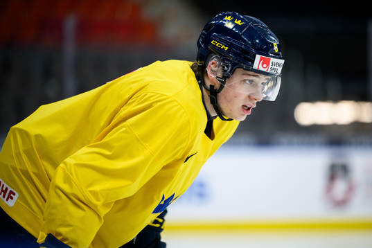 Mattias Hävelid of Sweden at a practice session