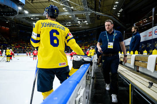 Anton Johansson and Equipment manager Daniel Nilsson of