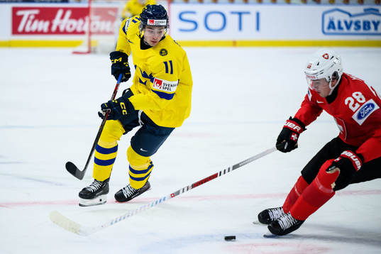 Isac Born of Sweden and Nick Meile of Switzerland