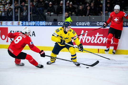 Rico Gredig of Switzerland and Liam Öhgren of Sweden