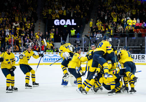 Players of Sweden celebrates