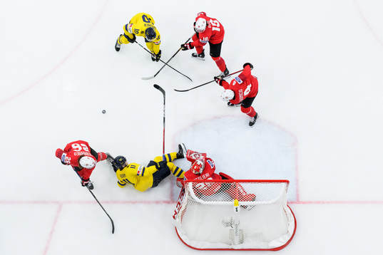 Isac Born and Fabian Wagner of Sweden against Simone