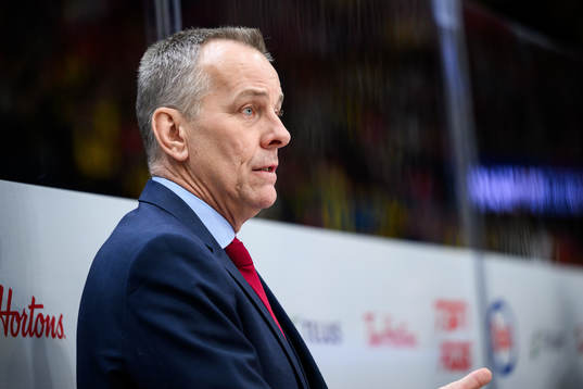 Assistant coach Tommy Albelin of Switzerland