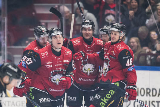Malmö Redhawks Fredrik Händemark jublar