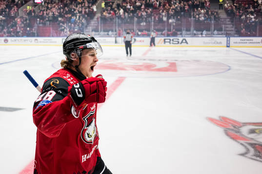 Malmö Redhawks Lauri Pajuniemi jublar