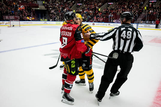 Malmö Redhawks Johan Olofsson  Skellefteås Andreas Johnson