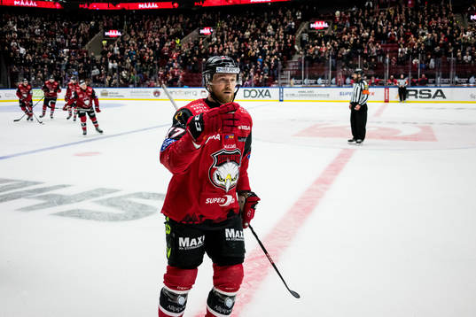 Malmö Redhawks Joakim Ryan jublar