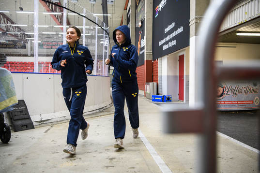 Emma Rehn and Hilda Svensson of Sweden at a practice session