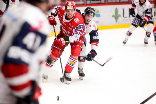 Timrås Anton Wedin och Linköpings Patrick Russell