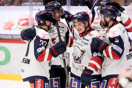 Linköpings Arvid Costmar jublar