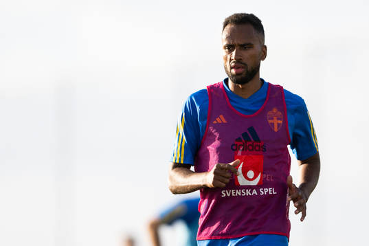 Isaac Kiese Thelin of the Swedish men's football national