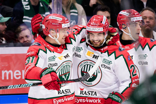 Frölundas Nicklas Lasu och Adam Brodecki jublar