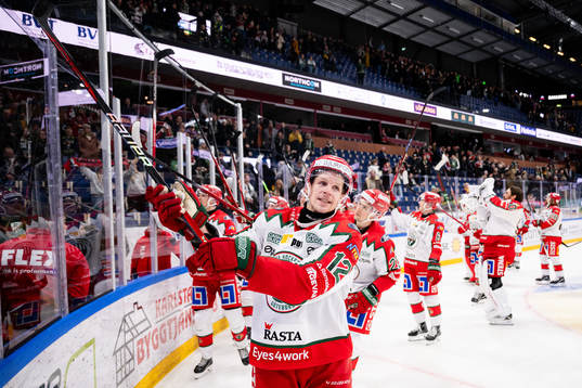 Frölundas Max Friberg jublar