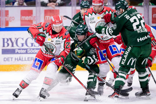 Frölundas Jere Innala och Färjestads Oscar Lawner