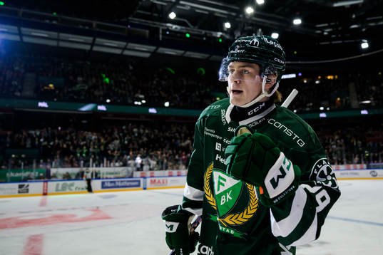Färjestads Lucas Forsell jublar