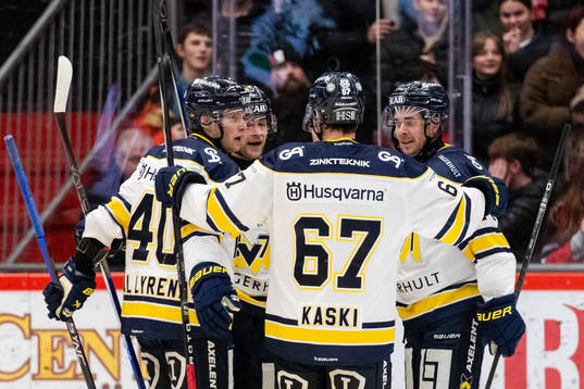 HV71s Oskar Stål-Lyrenäs jublar