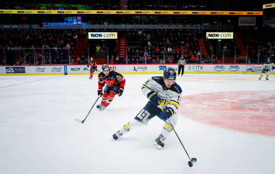 Örebros Elias Ekström och HV71s Kalle Maalahti