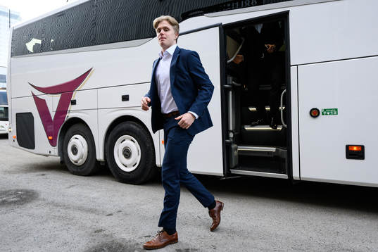 Elias Pettersson of Sweden