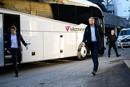 Video coach Johan Andersson of Sweden