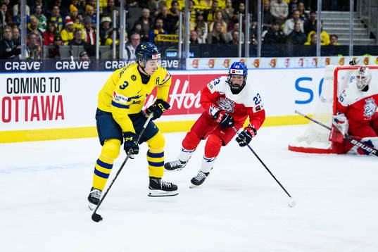 Elias Salomonsson of Sweden and Tomas Galvas of Czech