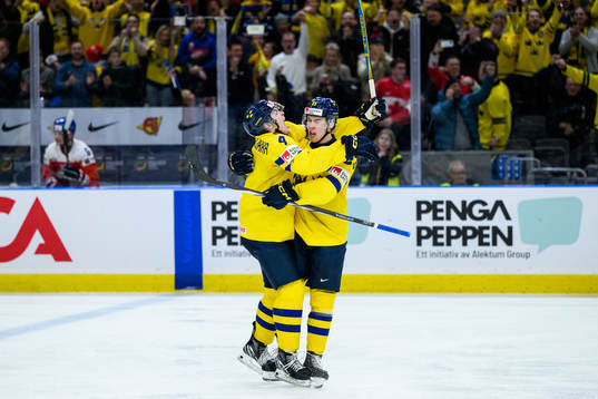 Jonathan Lekkerimäki and Axel Sandin-Pellikka of Sweden