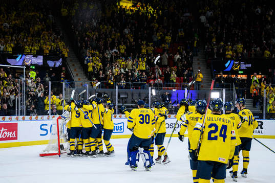 Players of Sweden celebrate