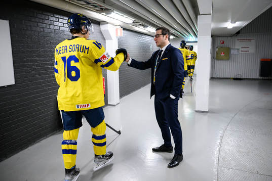 Felix Unger Sörum and Assistant coach Alexander Steen