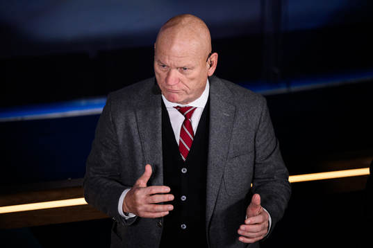 Håkan Södergren in the Viaplay studio