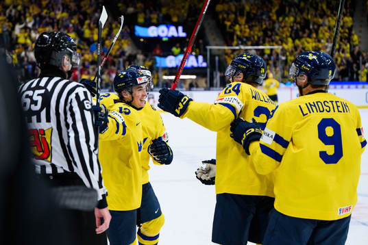 Noah Östlund of Sweden celebrates