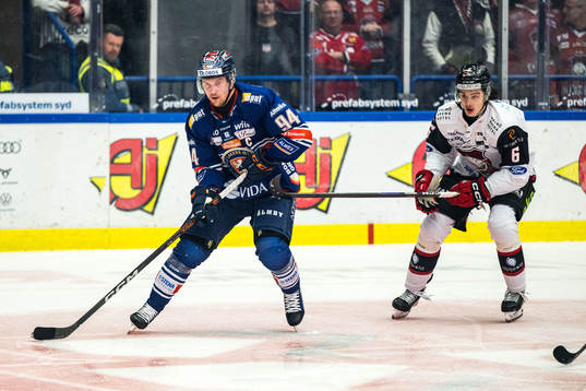 Växjös Joel Persson och Malmö Redhawks Dominik Badinka