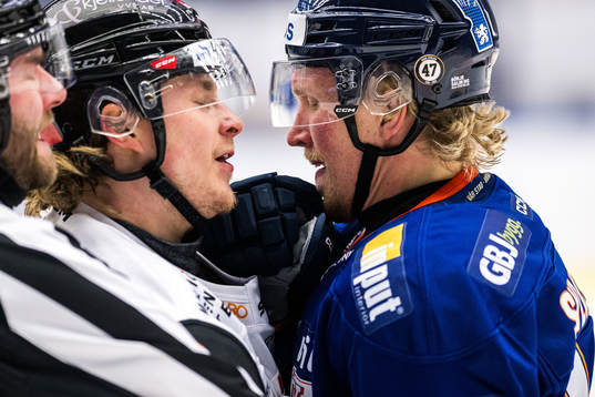Malmö Redhawks Lauri Pajuniemi och Växjös Marcus
