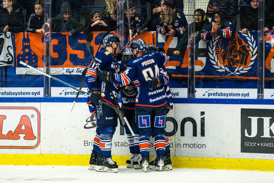 Växjös Marcus Sylvegård jublar