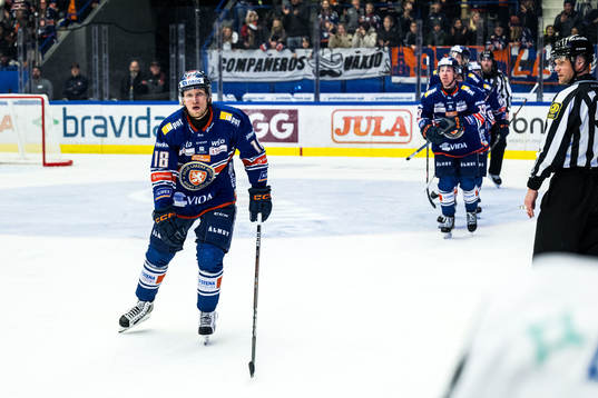 Växjös Marcus Sylvegård jublar