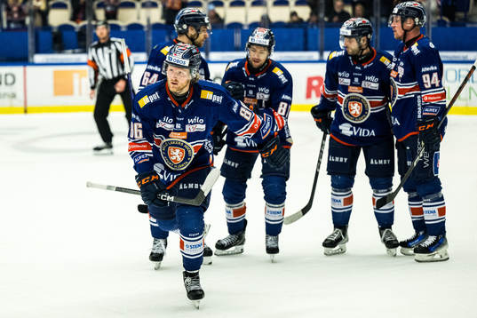 Växjös Joachim Blichfeld jublar