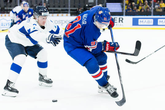 Kasper Kulonummi of Finland and Frank Nazar of USA