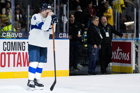 Bläddra bland fler bilder av 2024 IIHF World Junior Championship, semifinal, USA - Finland