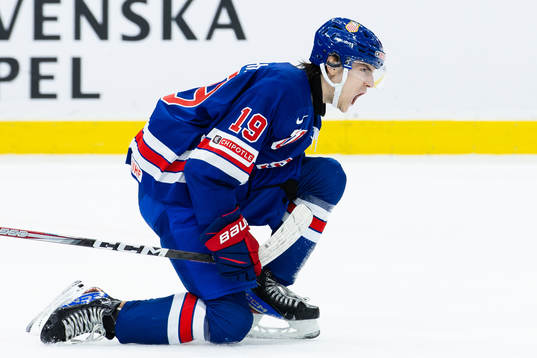Cutter Gauthier of USA celebrates scoring 3-2