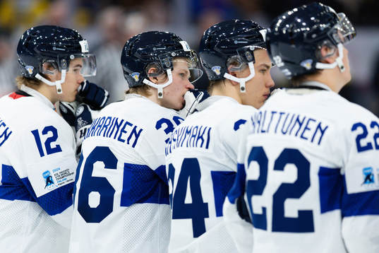 Janne Naukkarinen of Finland look dejected