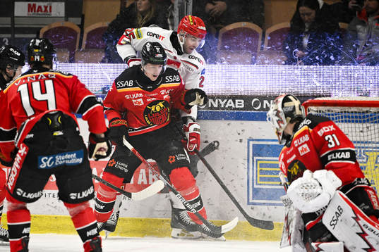 Luleås Jesper Sellgren och MoDos Sam Vigneault