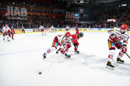 MoDos Logan Hutsko och Luleås Nikola Pasic