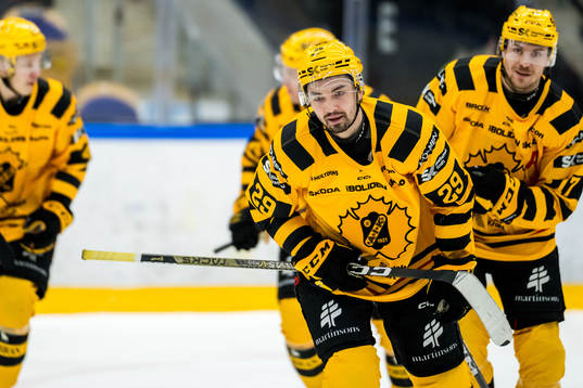 Skellefteås Dylan Sikura jublar