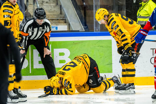 Skellefteås Oscar Lindberg har ont