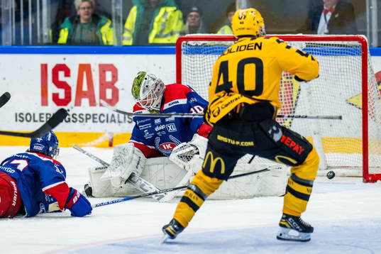 Skellefteås Anton Heikkinen gör 4-4