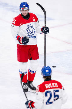 Matyas Sapovaliv and Jiri Kulich of Czech Republic