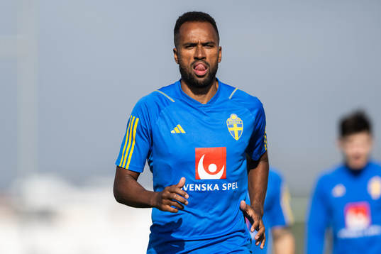 Bläddra bland fler bilder av Football, Winter Camp, Day 2, Sweden, Training