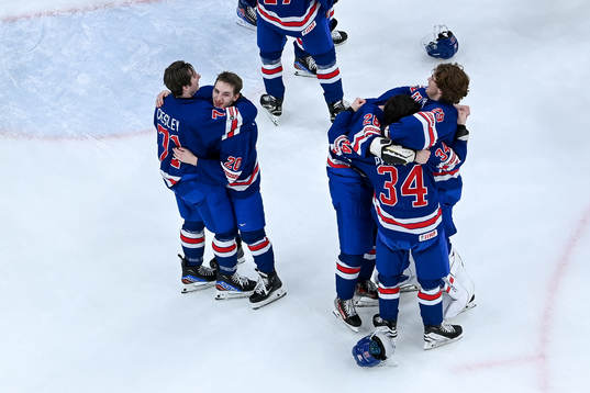 Players of USA celebrate