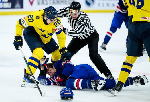 Liam Öhgren of Sweden and Jimmy Snuggerud of USA