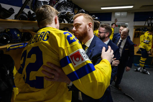 Anton Wahlberg and General manager Anders Lundberg of Sweden